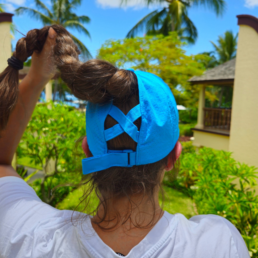 Casquette queue de cheval (bleu clair)