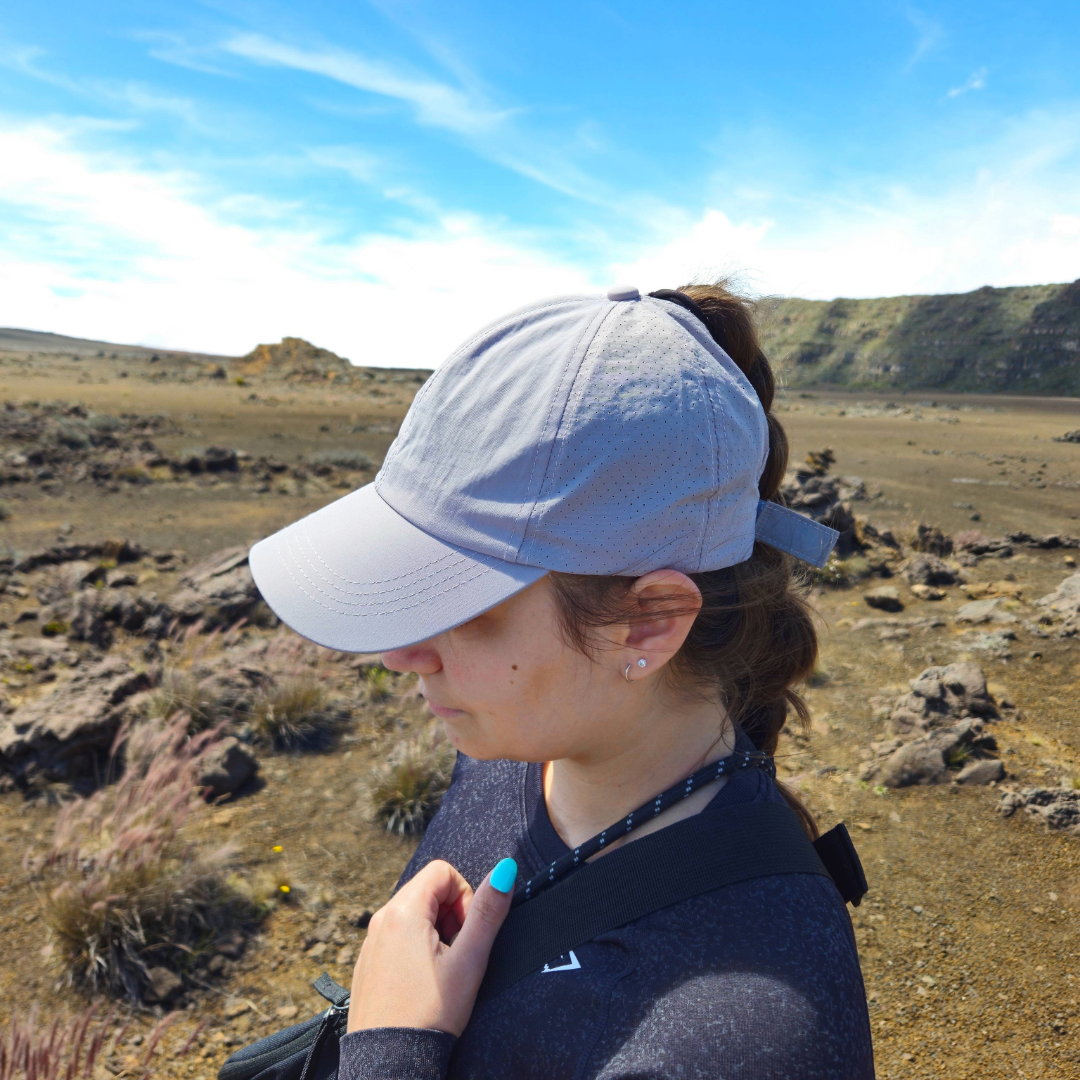 Ponytail cap (light Grey)